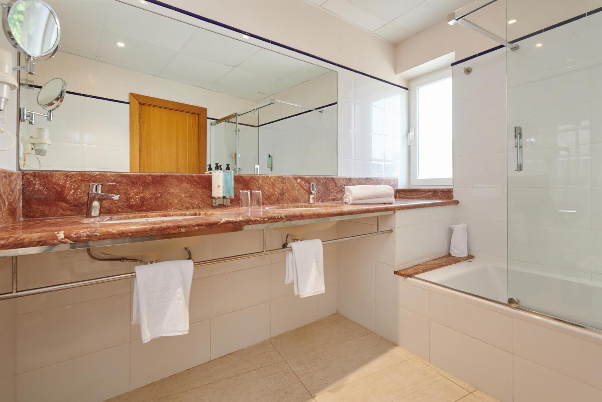Hotel Apartamentos Cala サンタニー エクステリア 写真