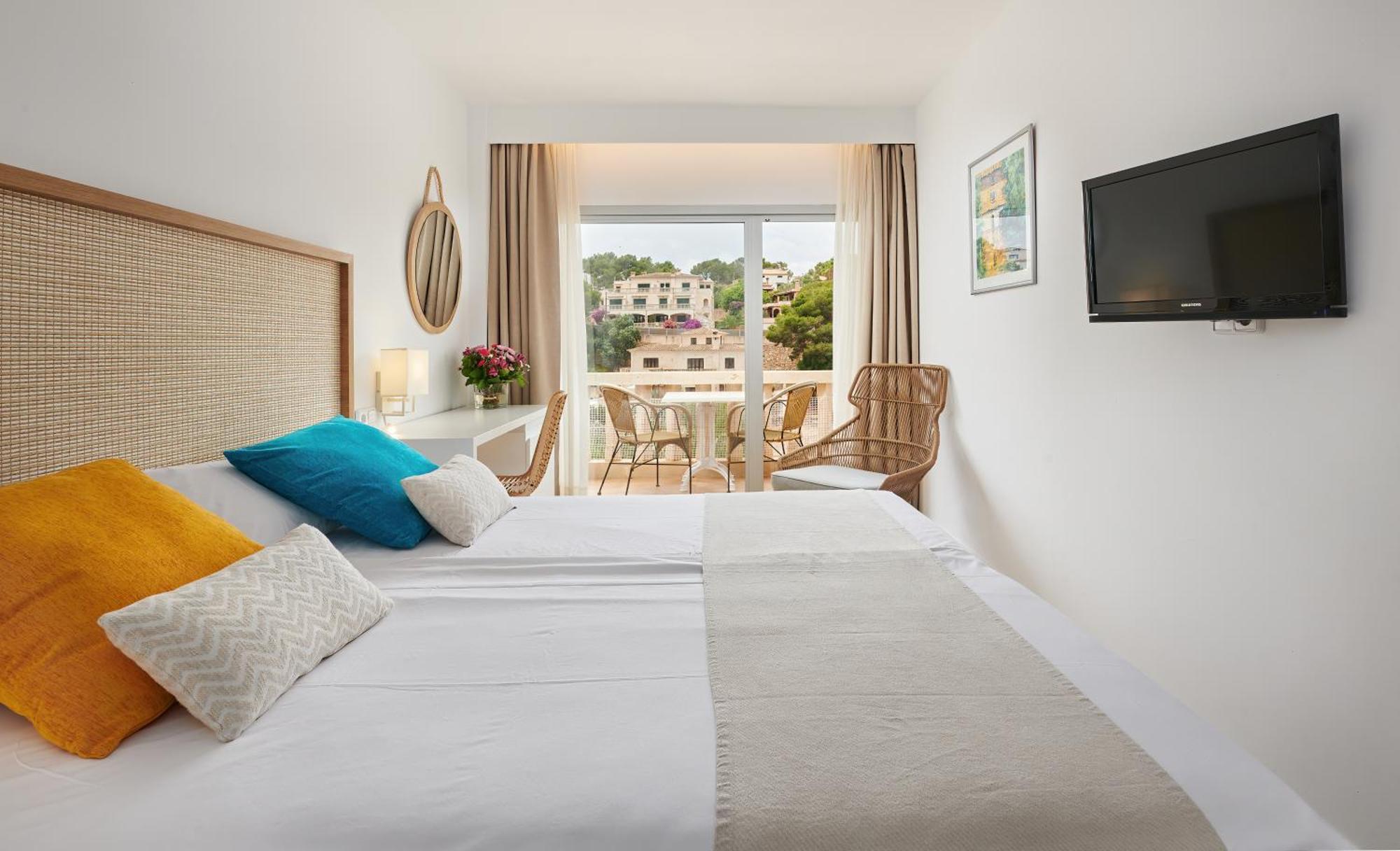 Hotel Apartamentos Cala サンタニー エクステリア 写真