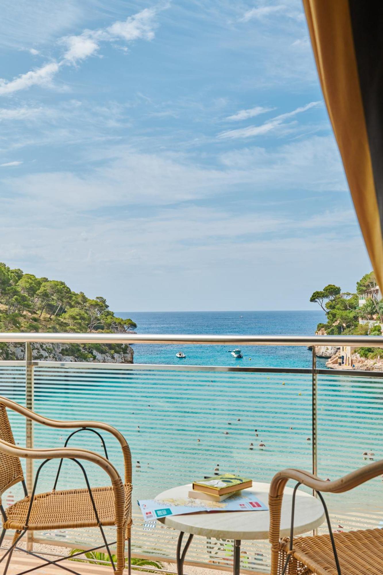 Hotel Apartamentos Cala サンタニー エクステリア 写真