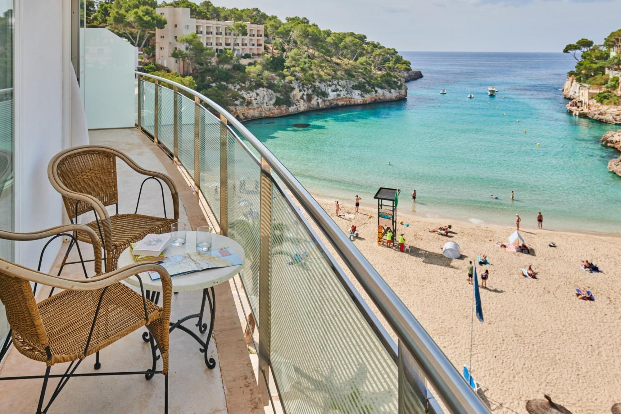 Hotel Apartamentos Cala サンタニー エクステリア 写真