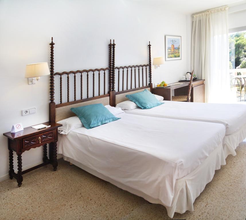 Hotel Apartamentos Cala サンタニー エクステリア 写真
